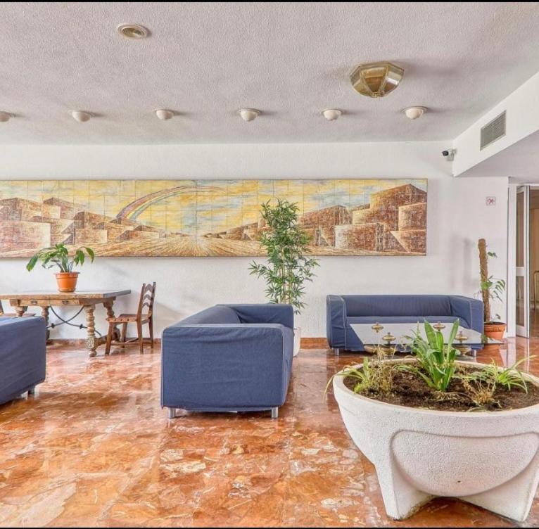 Iris Vistas Benalmadena Appartement Buitenkant foto