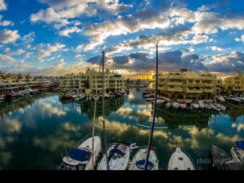 Iris Vistas Benalmadena Appartement Buitenkant foto